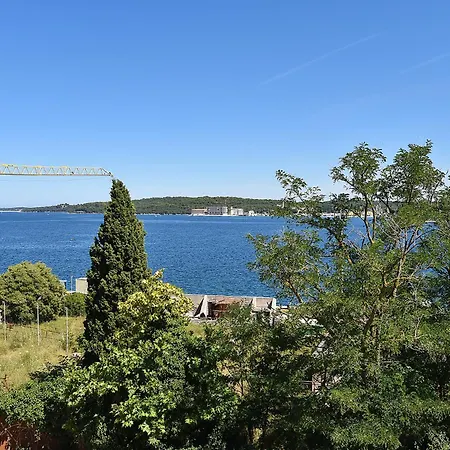 Stoja 2350 Apartman Póla